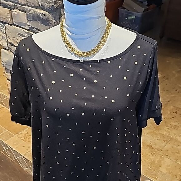 Lane Bryant short sleeve lightweight pullover top with gold metallic designs - Picture 1 of 8
